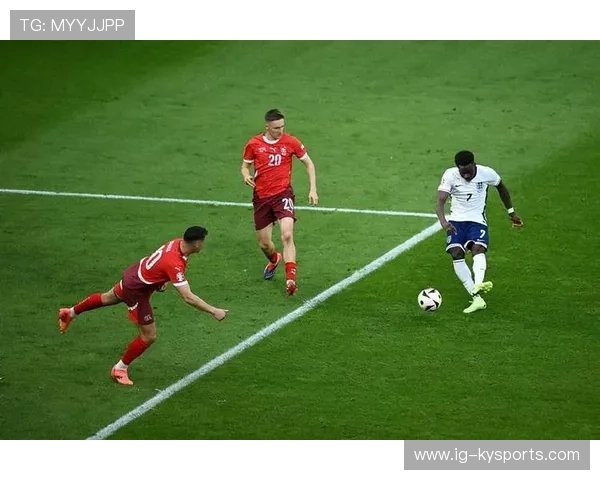 克罗地亚队在巴黎奥运会手球比赛中多次利用边路进攻，克罗地亚奥运落选赛